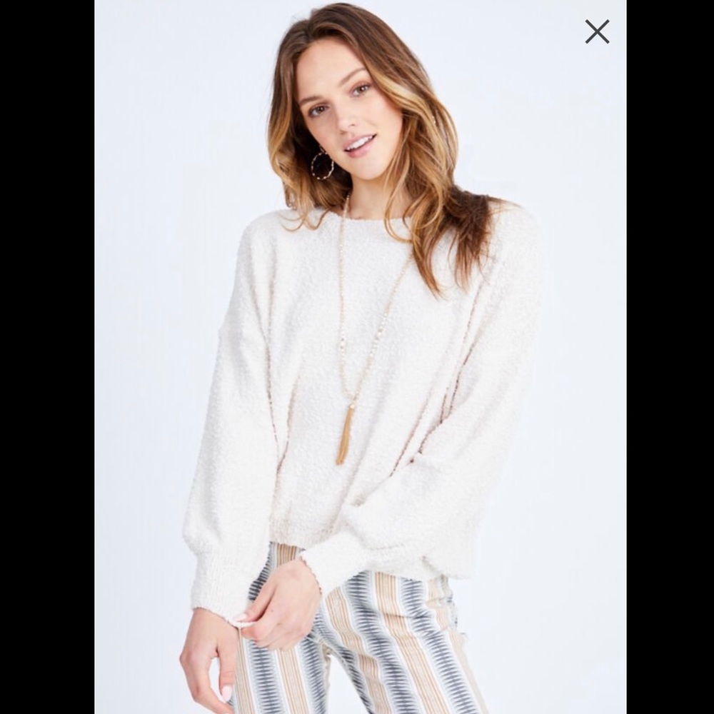 Altar’d State Camila Sweater NWT Size M/L in Ivory